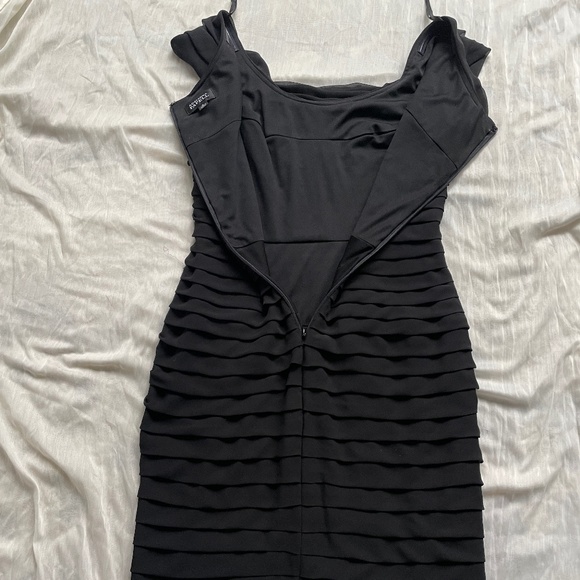 Adrianna Papell Dress - Picture 2 of 4